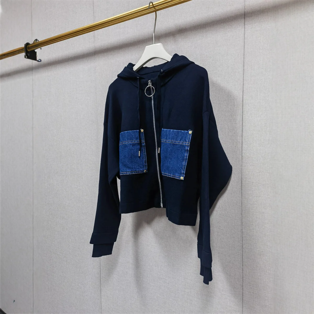 

【Gift Free】2025 Early Autumn French Niche Casual Denim-Patch Pocket Hooded Zip-Up Knit Cardigan Jacket for Women