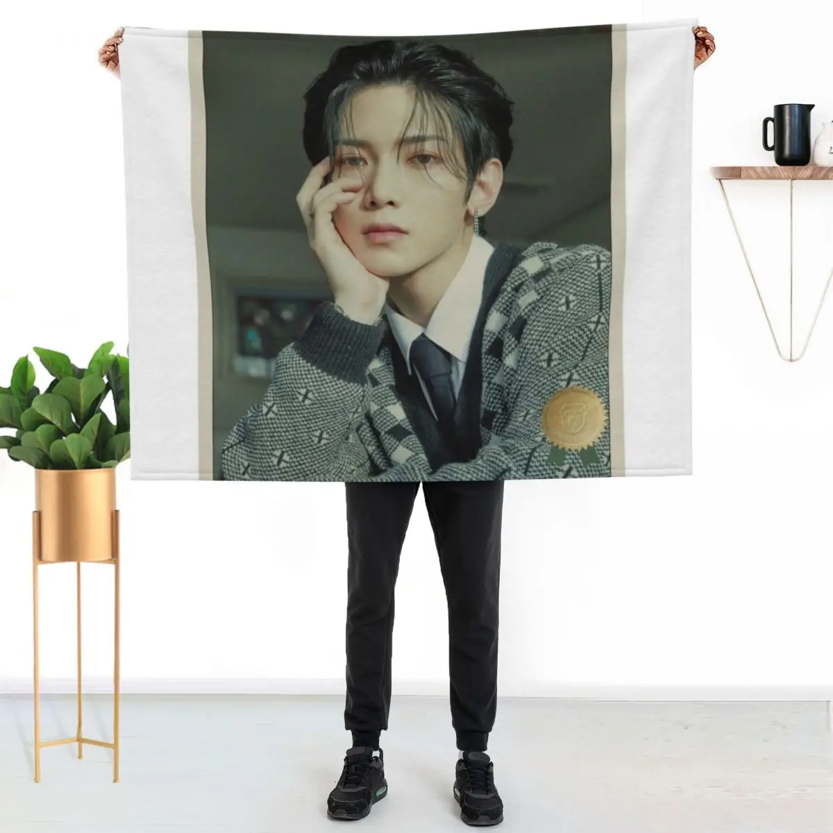 

ATEEZ Yeosang 'Turbulence' Throw Blanket Stylish Warm Blanket for Living Room Bedroom