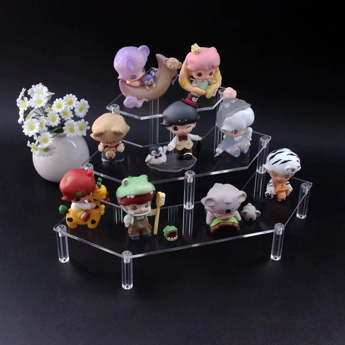 

Diamond Shaped Transparent Acrylic Perfume Display Stand Trapezoidal Ladder Acrylic Storage Shelf for Toys 2-4 Layer Holder