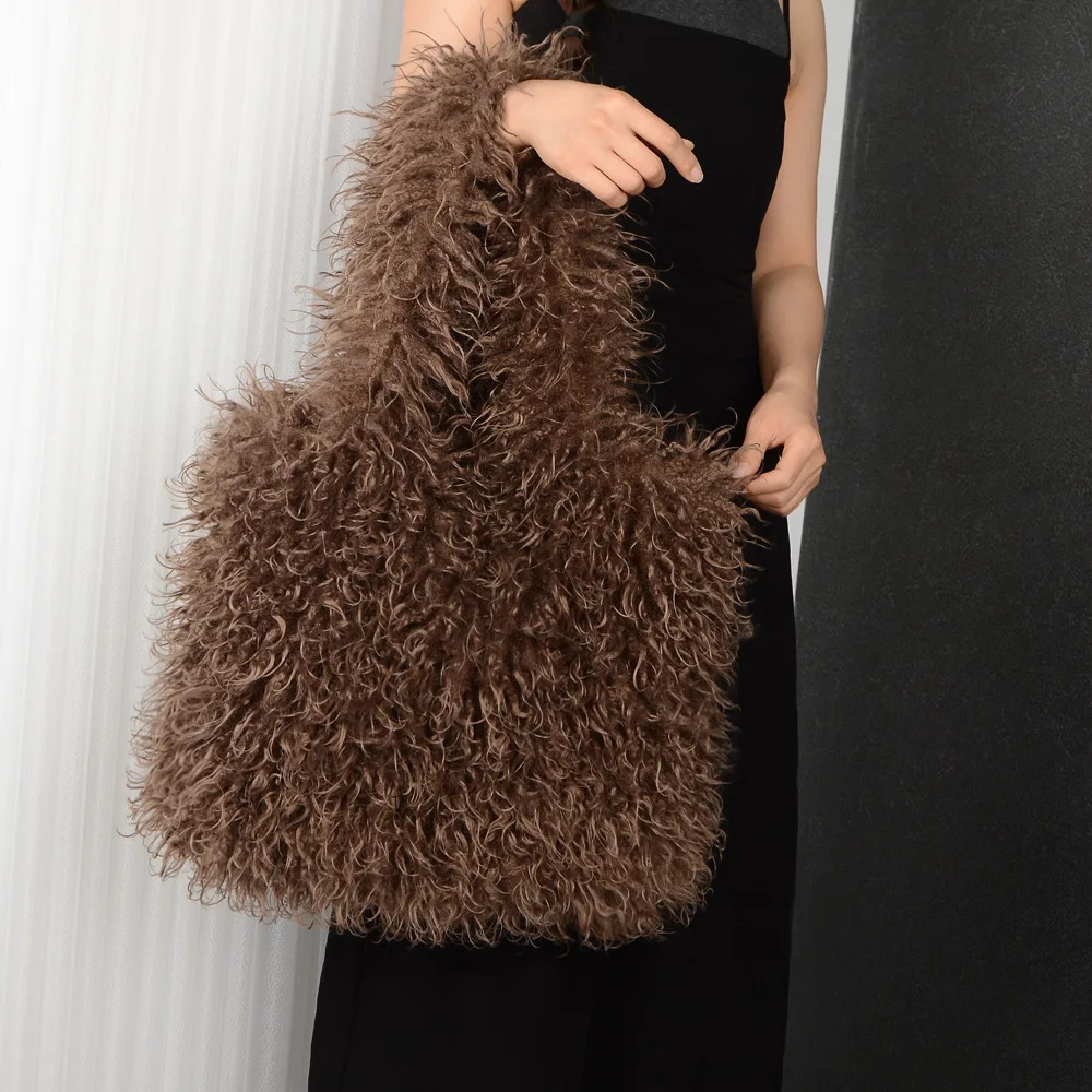 

Hot Selling Faux Fur Woolen Bags Faux Fur Handbags Shoulder Bags Large Capacity Tote Bags Winter