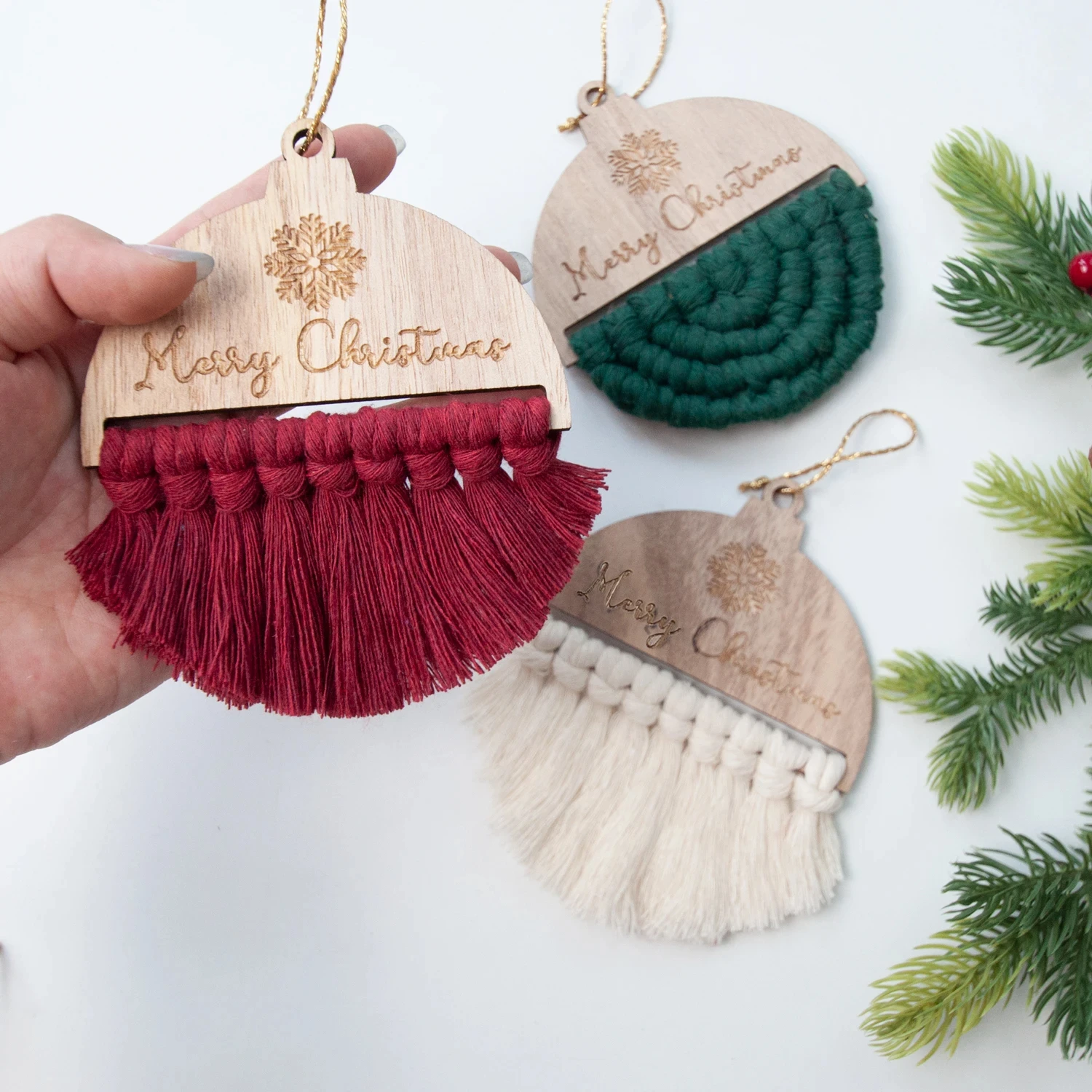 6Pcs/Set Macrame Christmas Decoration Carving Wooden Chips DIY Christmas Tree Circular Decoration Pendant Accessories