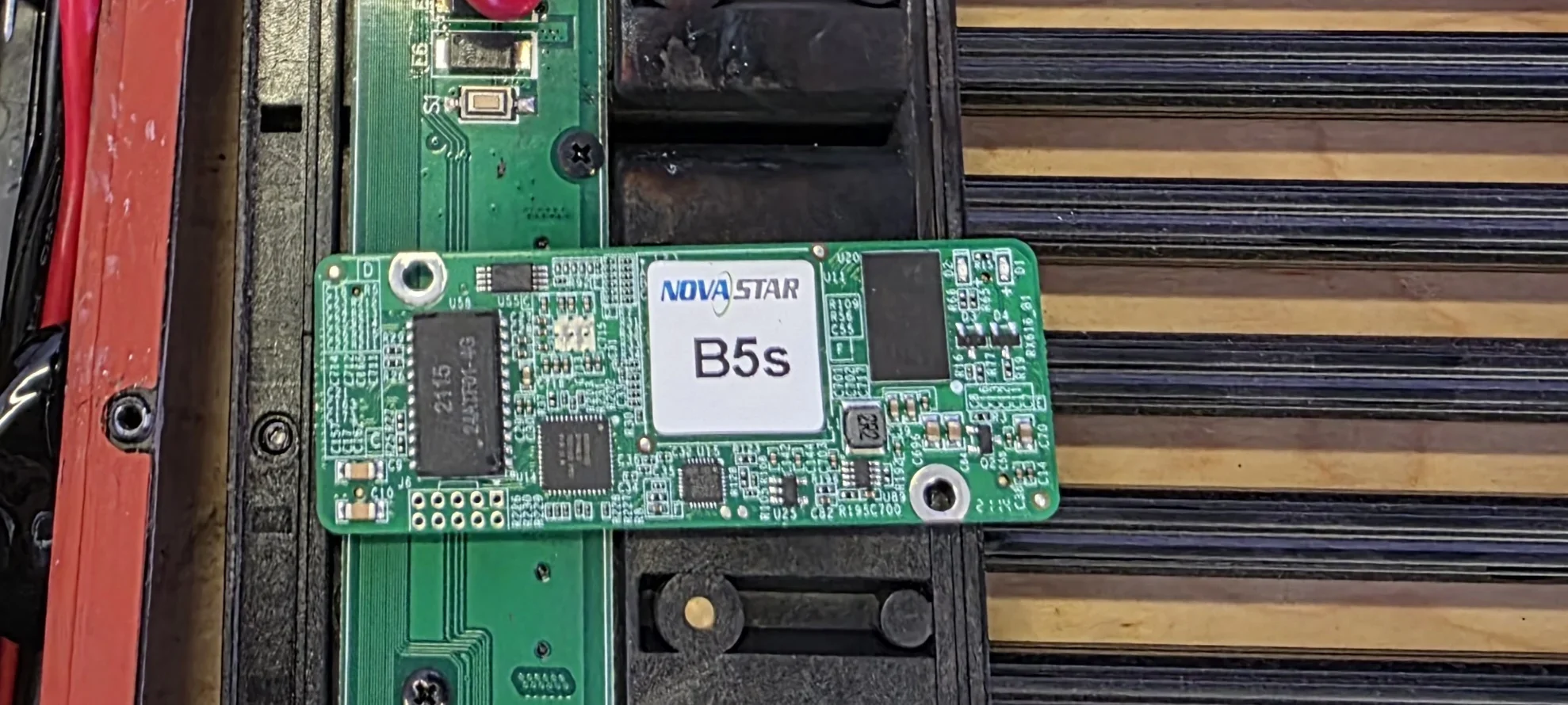 Наружный светодиодный настенный дисплей 100 м гигабитный волоконно-оптический кабель PCD235 поддержка LC порт DVI волоконно-оптический трансивер