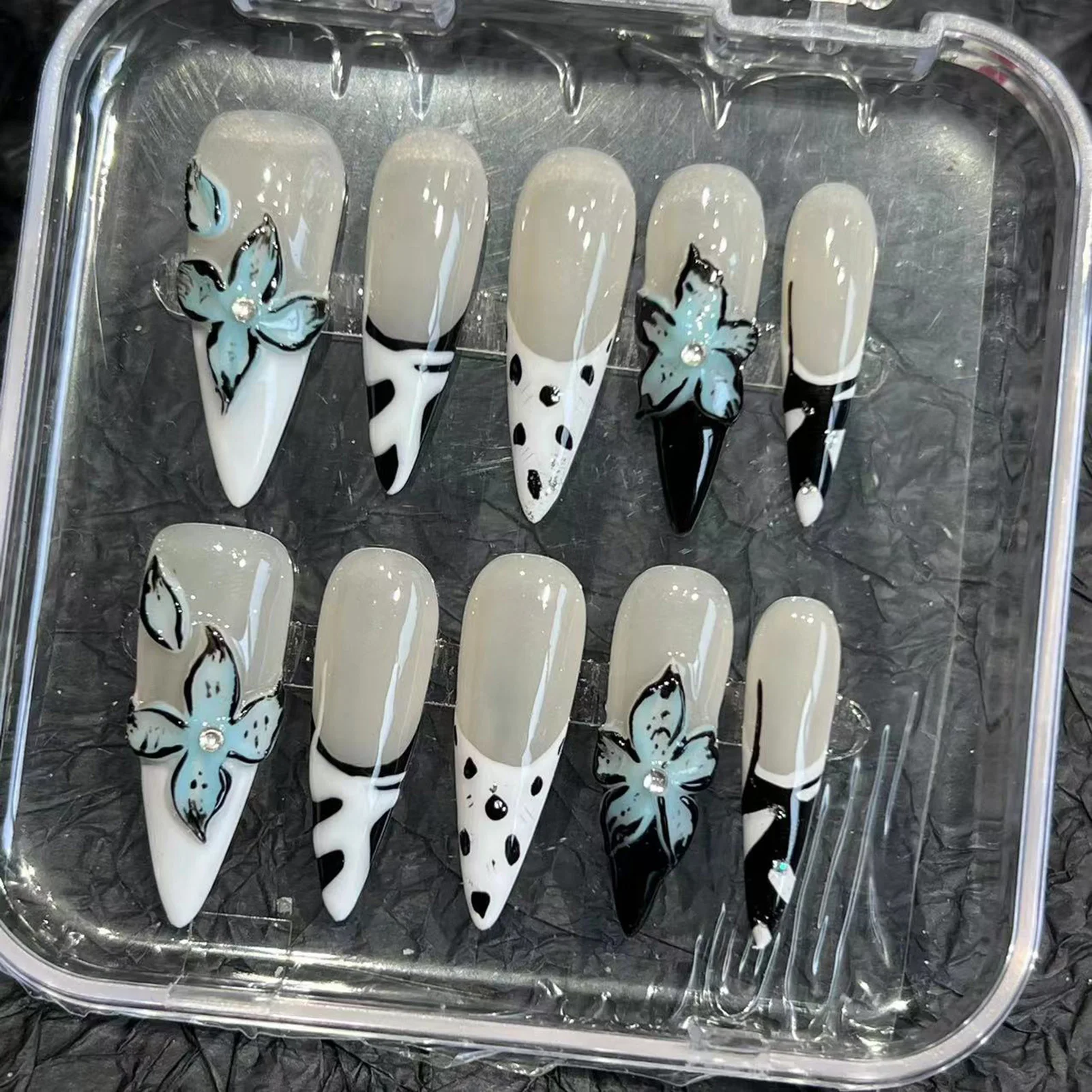 Press On Acyrlic Nails 3D Blue Leopard Flower Decor 10pcs Long Almond Tip Handmade Fake Nails Y2k Black White French False Nails