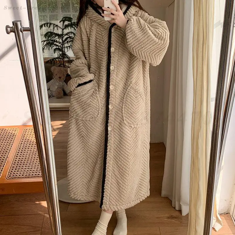 Thick Flannel Hooded Nightgown Autumn Winter New Nightdress Home Dressing Gown Sleepwear Coral Fleece Warm Lingerie Nightwear
