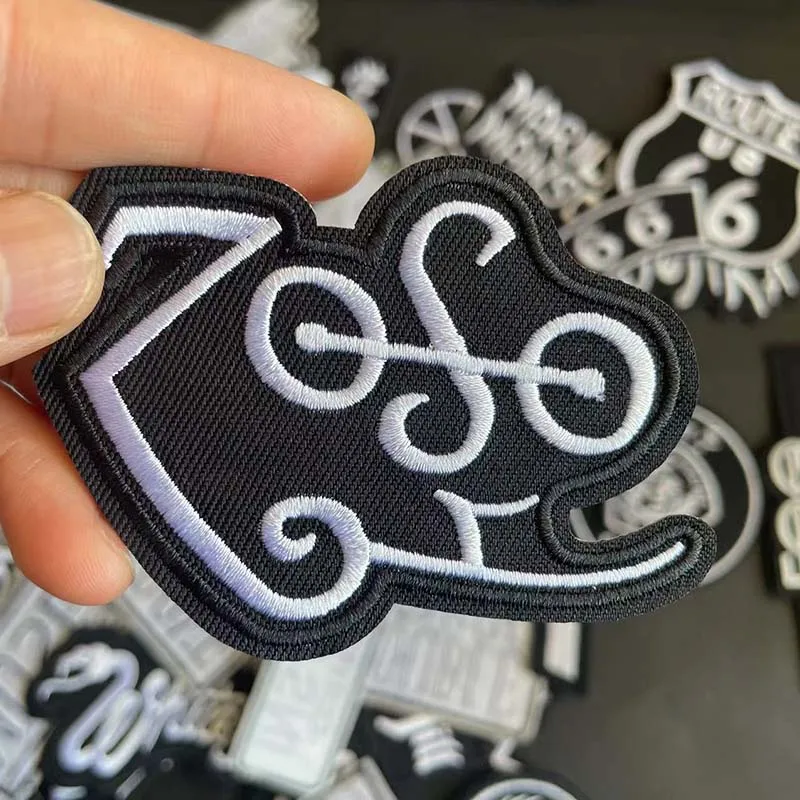 12 Stück/Punk-Metal-Rock-Band Schwarze Applikationen, Reparatur-Aufkleber für Kleidung, Thermoklebebilder, Stoff-Buchstaben-Stickabzeichen zum Aufbügeln – Detail 5