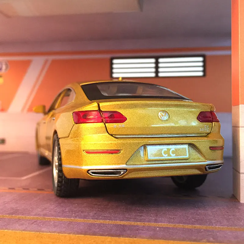 1:32 puertas de modelo de coche de aleación Volkswagen CC y capó de motor, el maletero se puede abrir tiene funciones de sonido y iluminación simuladas