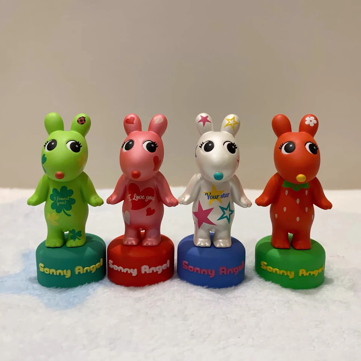 

Sonny Angel Mini Figure 15th Anniversary Robby Angel Secret Blind Box