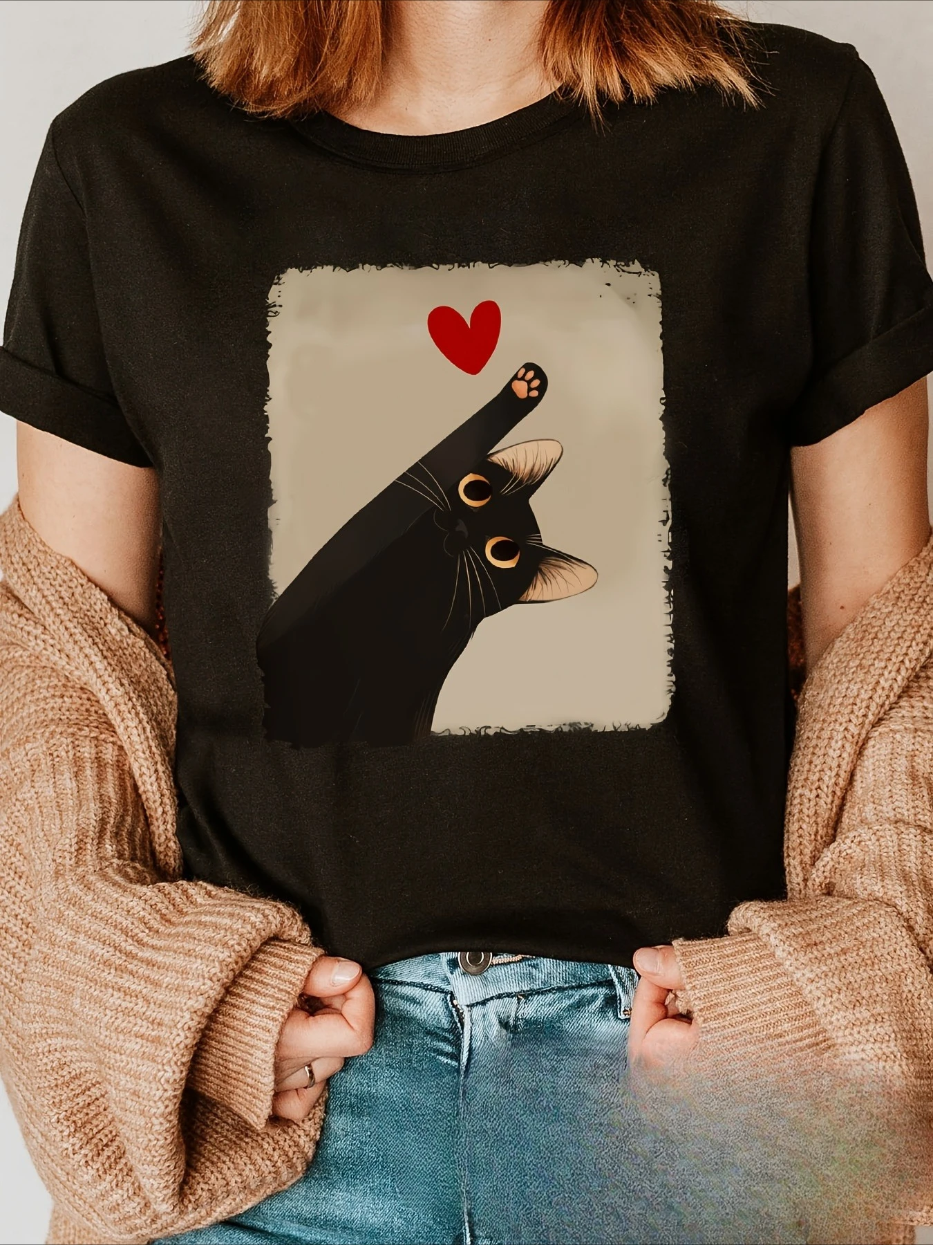 T-shirt con stampa cuore gatto nero manica corta girocollo top casual per abbigliamento da donna estivo e primaverile