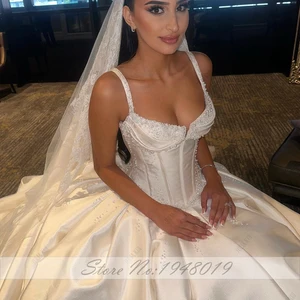 Julia Kui-Vintage-Braut mit Perlen, Satinkleid mit Spaghetti und Rückenlehne, Hochzeitskleid 12 Hauptverkaufs -Satin -Brautkleid - №9