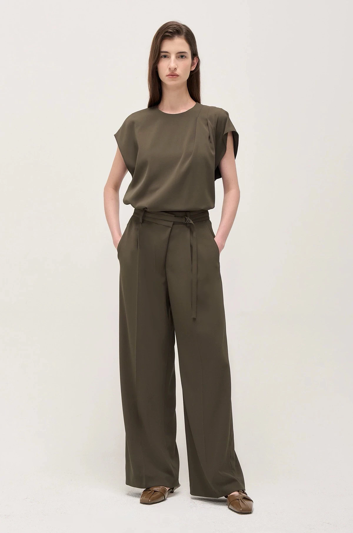 韓国風シングルE 25 サマーラウンドネックプリーツデザインベルト付き半袖ストレートレッグパンツセット レディースファッション 春秋セット