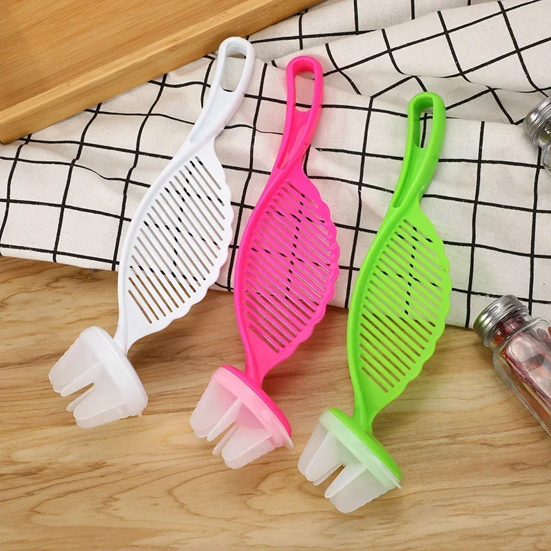 Kitchen Plastic Colanders Pot Clip Strainer Drainer Leak Proof Washing Rice Filtering Baffle Sieve Vegetable Fruits Drain Tools