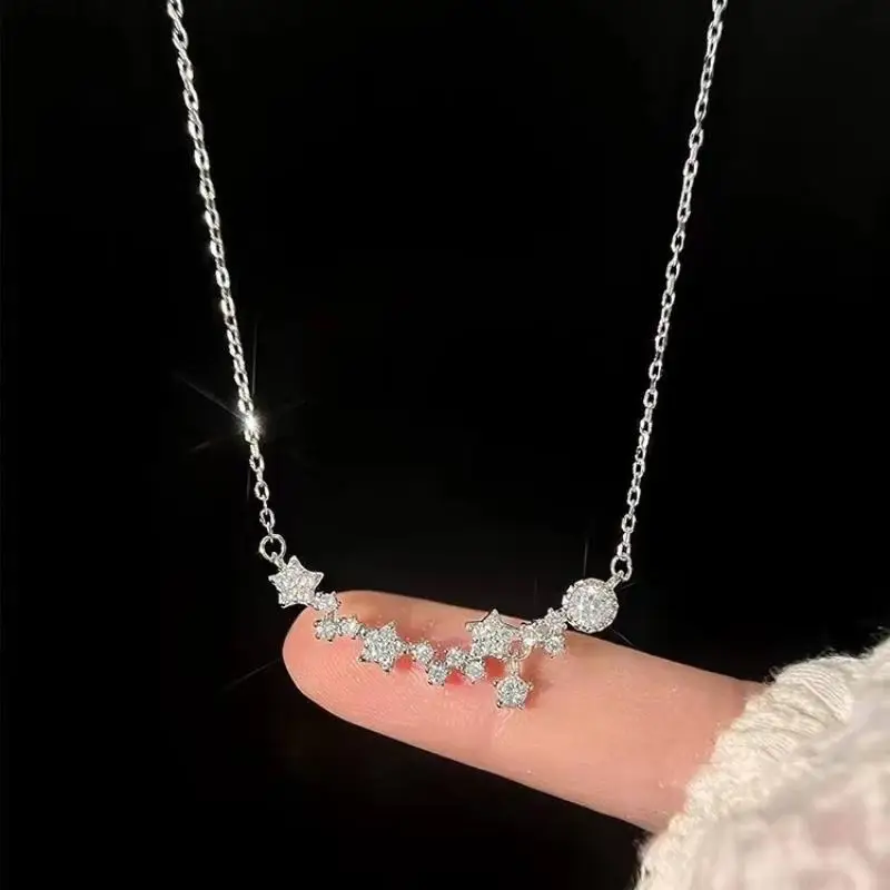 Delicate Star Pendant Thin Clavicle Chain Necklace Minimalist Fashion Jewelry for Women Girls Date Wear Gift