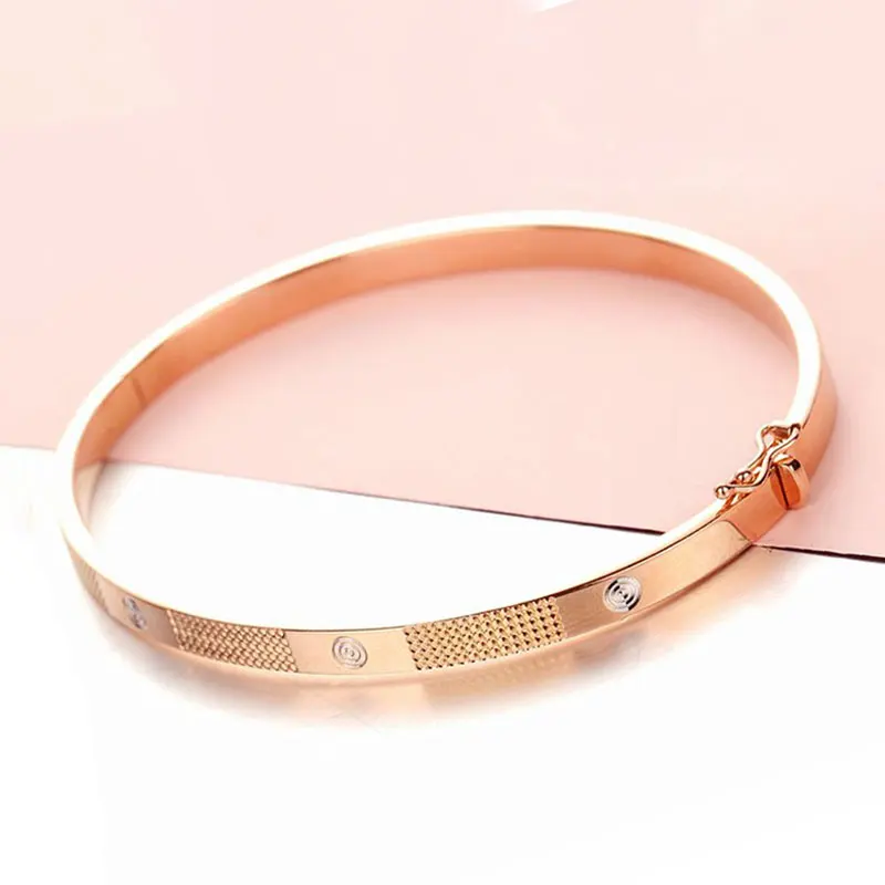 Creative 585 Purple Gold Three Color Circular Plated 14K Rose Gold Bracelet for Women Charms Bracelet Fashion Banquet Jewelry