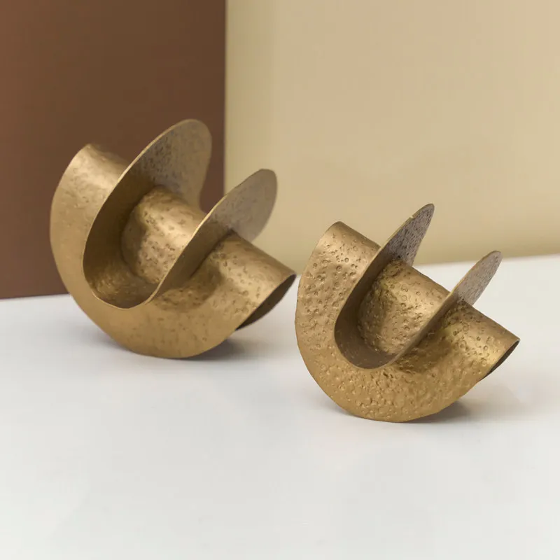 Indian Creative Aluminum Bronze Ring Geometric Small Ornament, Model Room Living Room TV Cabinet Metal Art Sculpture