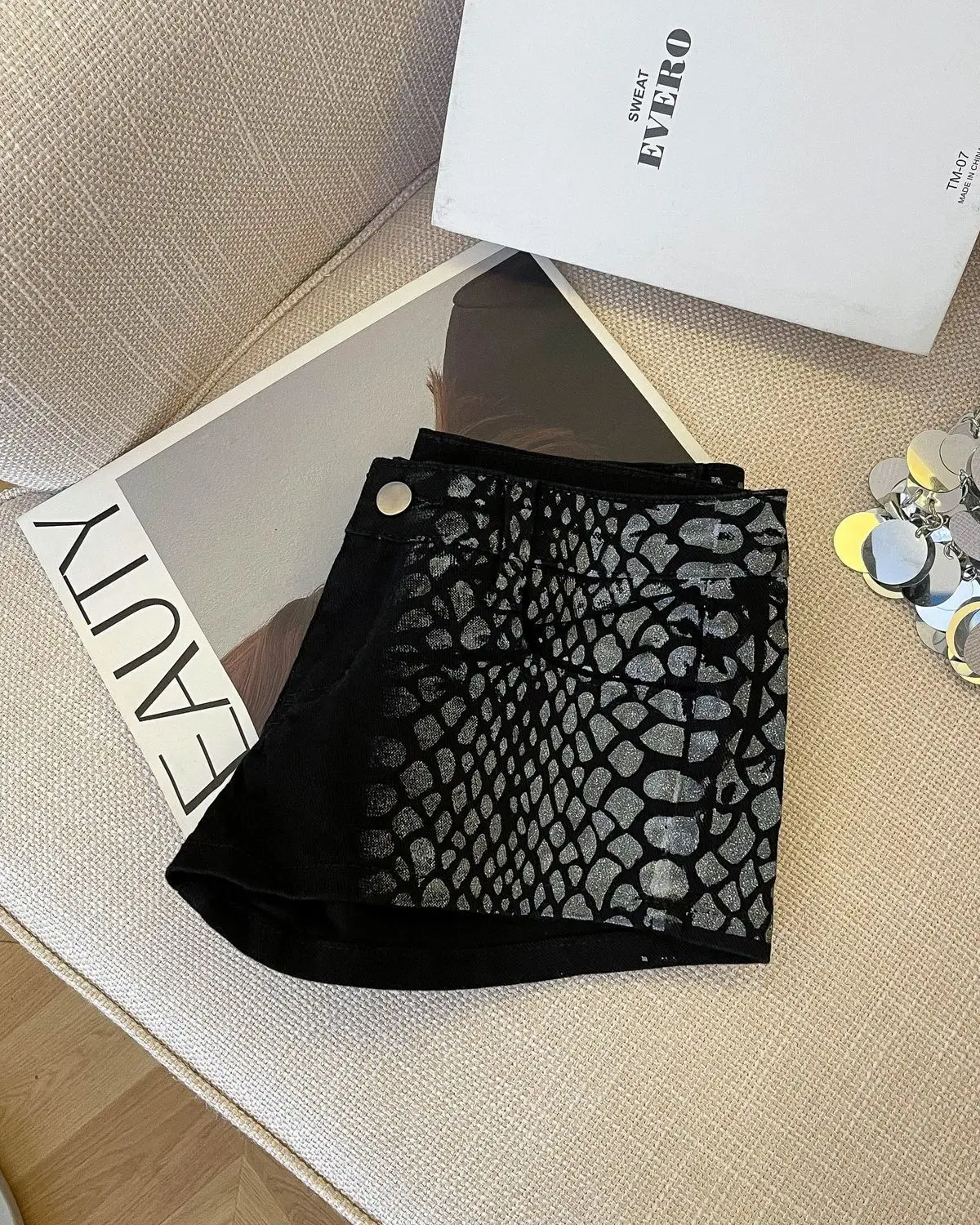 Spice Girl Y2k Black Snake Pattern Low Waist Denim Super Shorts Women's Summer Tight Hip-wrapped Elastic Jeans Hot Pants