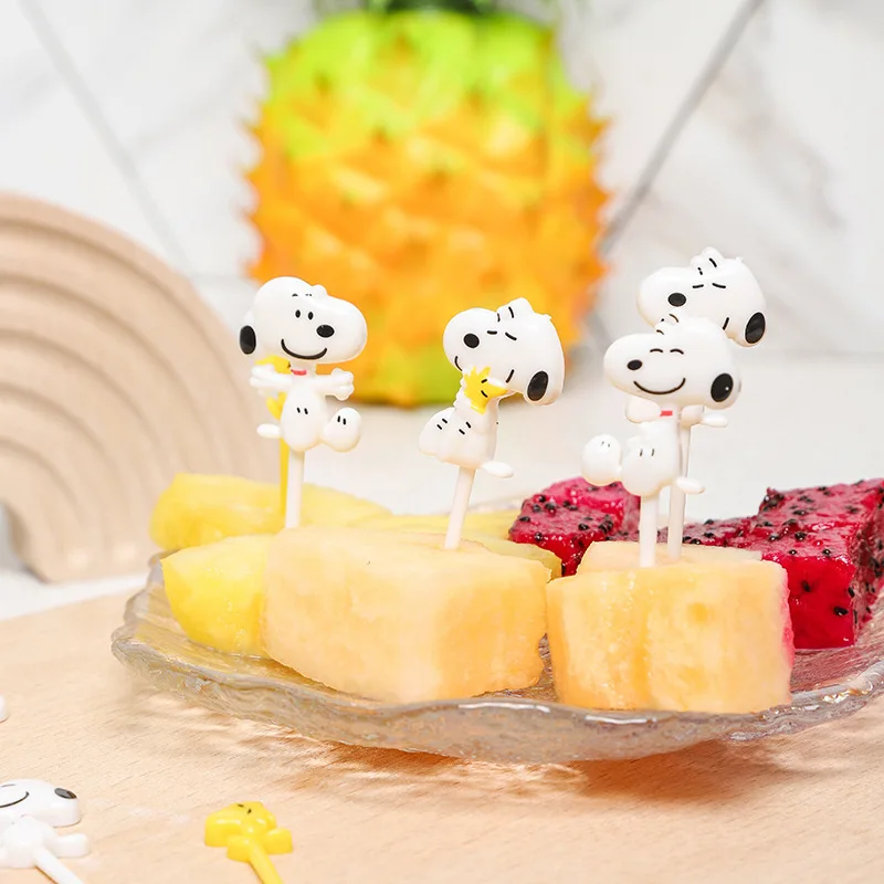 8pcs Snoopys Fruit Fork Mini Cartoon Woodstock Children Snack Dessert Food Pick Toothpick Creative Picnic Bento Party Decor Gift