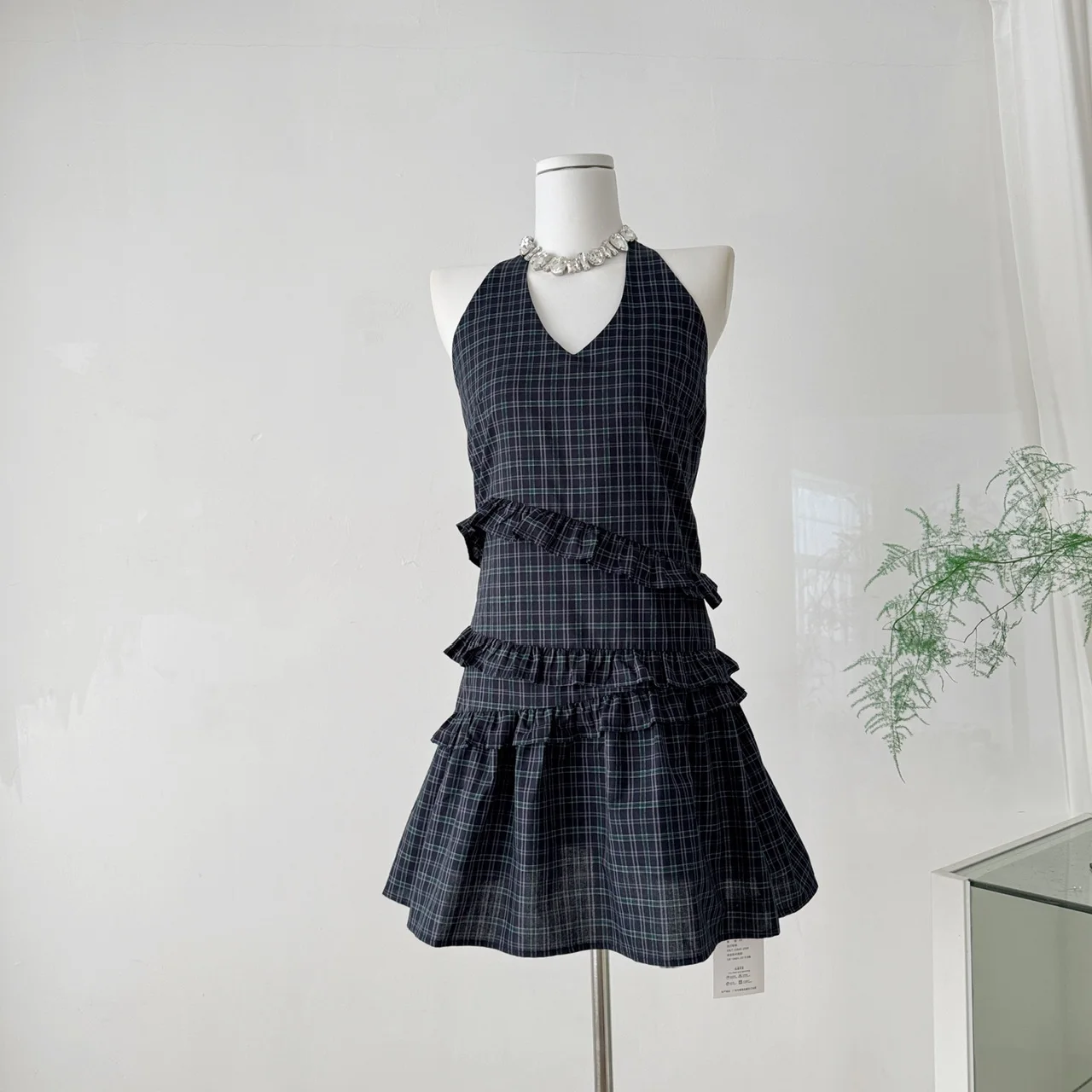 

Midnight Blue Plaid Dress Disobey Rules Random Leaf Edge V-neck Sleeveless Ankle-length Empire Waist Skirt Fly Sleeve