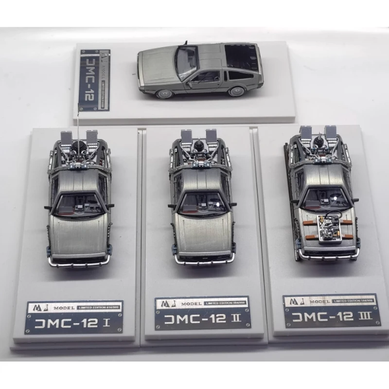 Diecast 1:64 Scale DeLorean MC-12 Back to The Future Time car Alloy Car Model Adult Colletcion Souvenir Static Display Gift