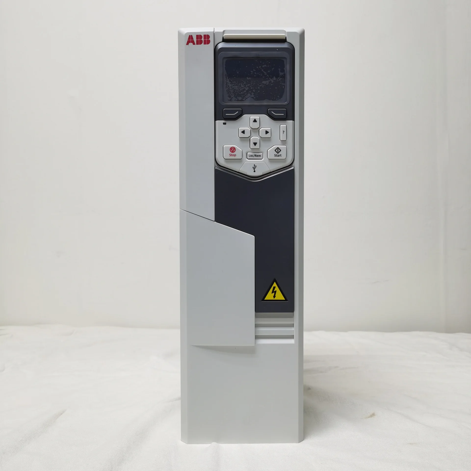 

2025 ABB Inverter ACS580-01-032A-4 15.0KW/20.0HP 32A/27A New Original Genuine