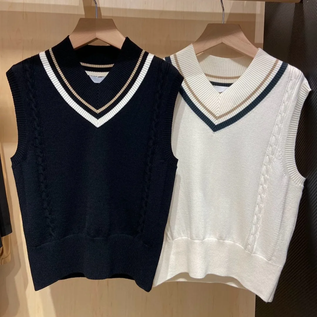 Women's Golf Vest 2026 Fall New Original Korean V-Neck Knit Warm Slimming Stretch Wool Breathable Colorblock Soft Versatile