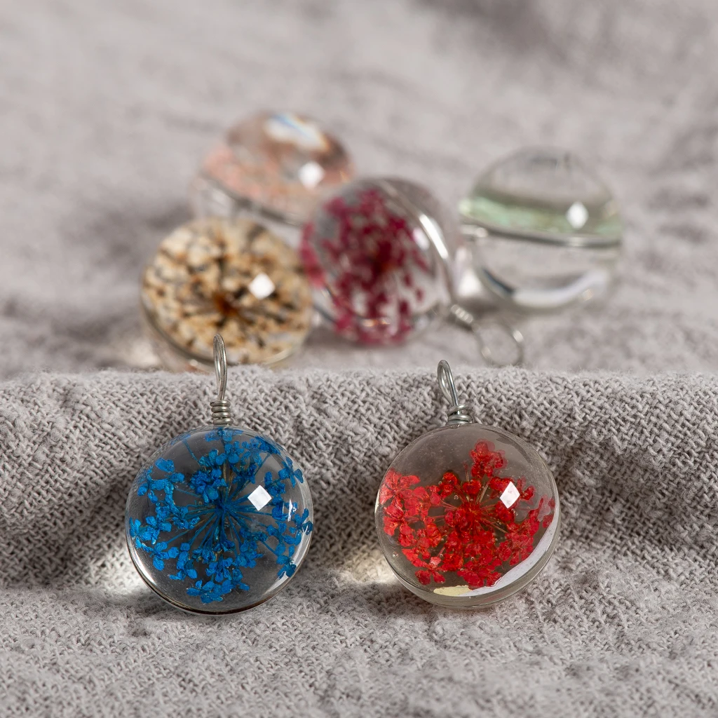 18# Round Glass Globe Flower Pendants 27X17X18mm Preserved Mini Blooms with Wire Hook for DIY Jewelry Crafting 4PCS TCZ855G
