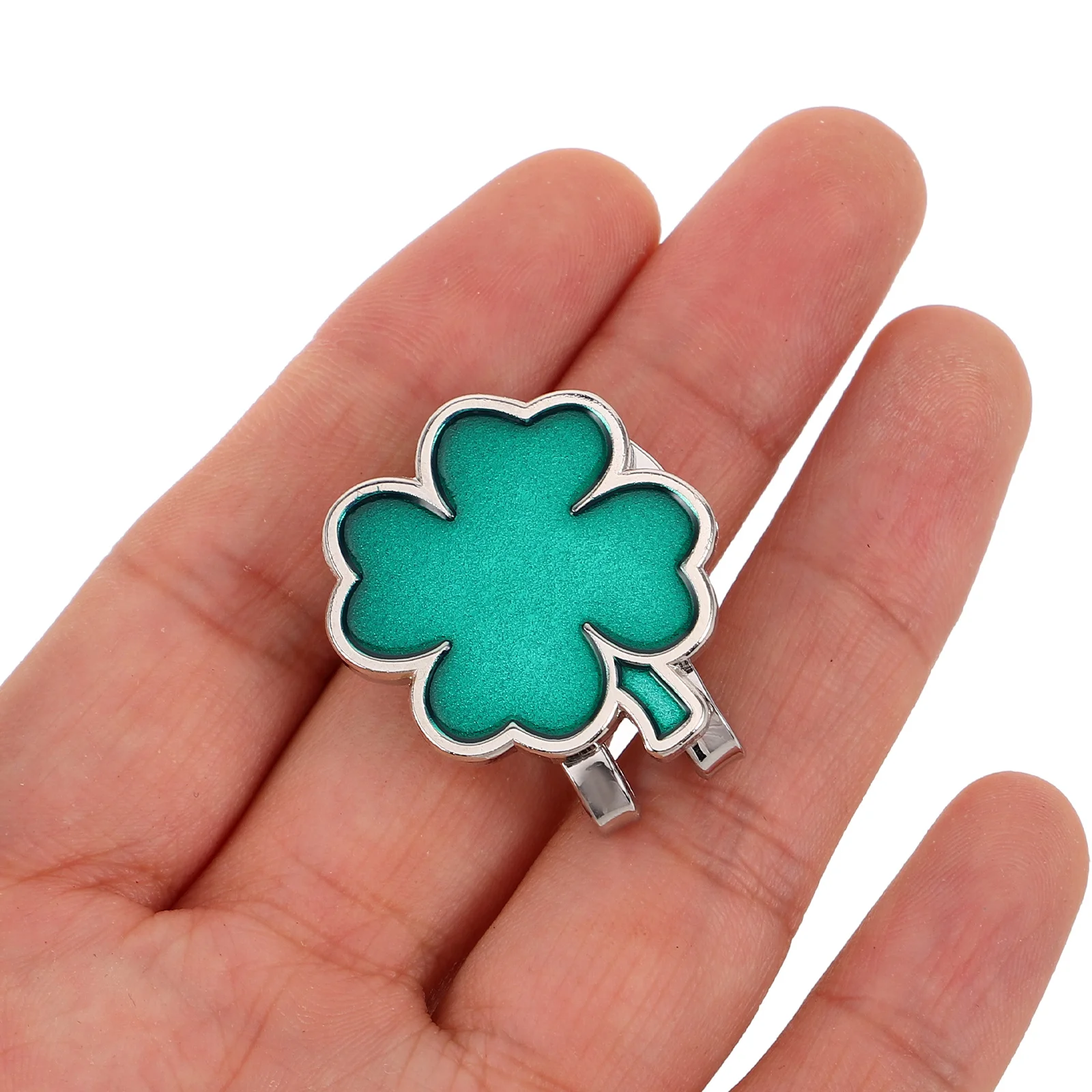 

Metal Shamrock Golf Ball Marker Hat Clip Detachable Clover Ball Marker for Putting Green Golf Accessories Visors Belts Clips