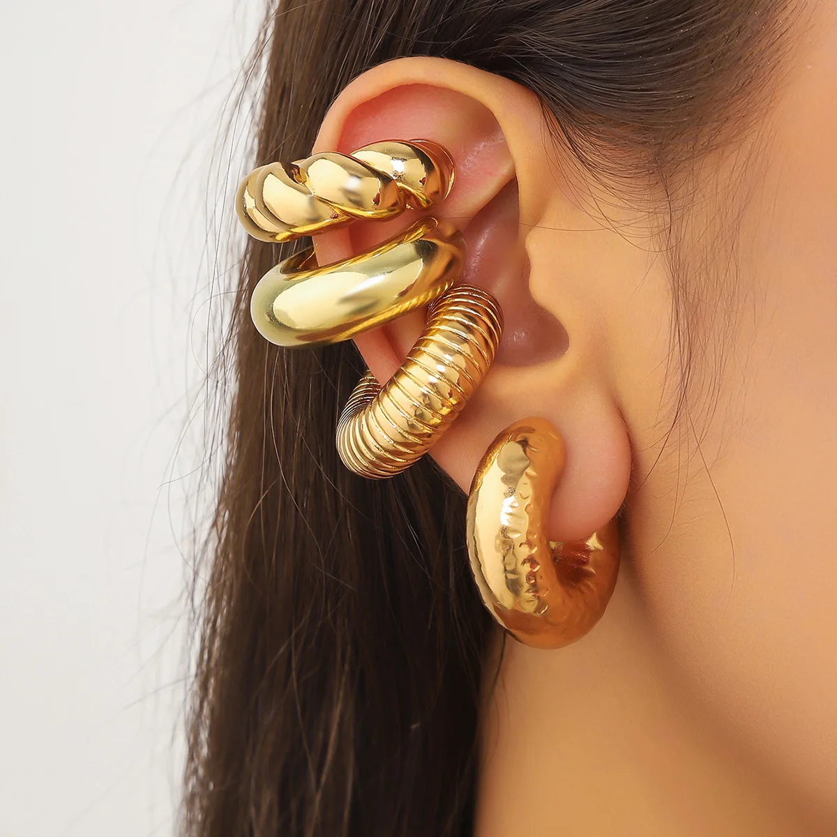 

4Pcs Gold Plated Non-Pierced Ear Cuff Set, Multi-style Twisted/Smooth/Ribbed/Hammered Cuff Earrings for Women