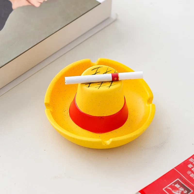 One Piece Ashtrays Anime Desk Office Car Creative Ashtrays Luffy Cartoon Desktop Ornaments Gift for Boyfriend Ceramic Ashtray