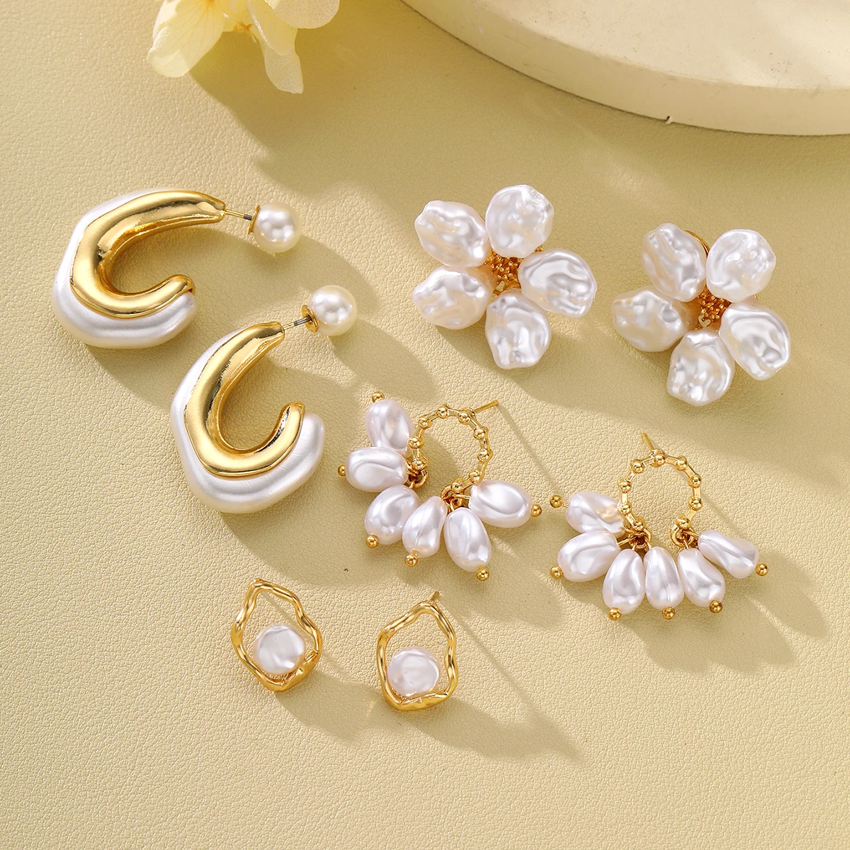 مجموعة مكونة من 8 قطع من أقراط اللؤلؤ على شكل زهرة للنساء على الطراز الفرنسي القديم أقراط للحفلات بسيطة ملابس يومية هدايا مجوهرات #4