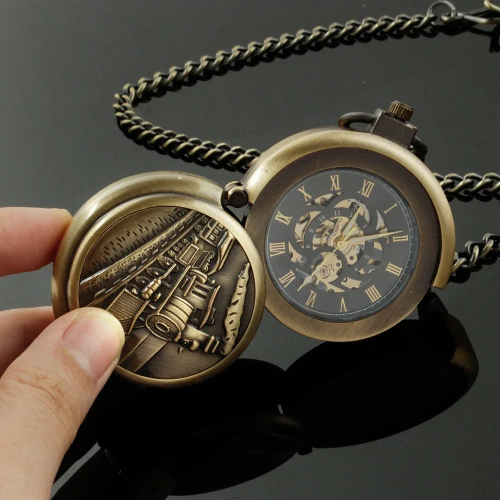 Steampunk Bronze Mechanical Pocket Watch Retro Creative Rotating Cover Roman Numeral Display Manual Mechanism Pendant Male Clock