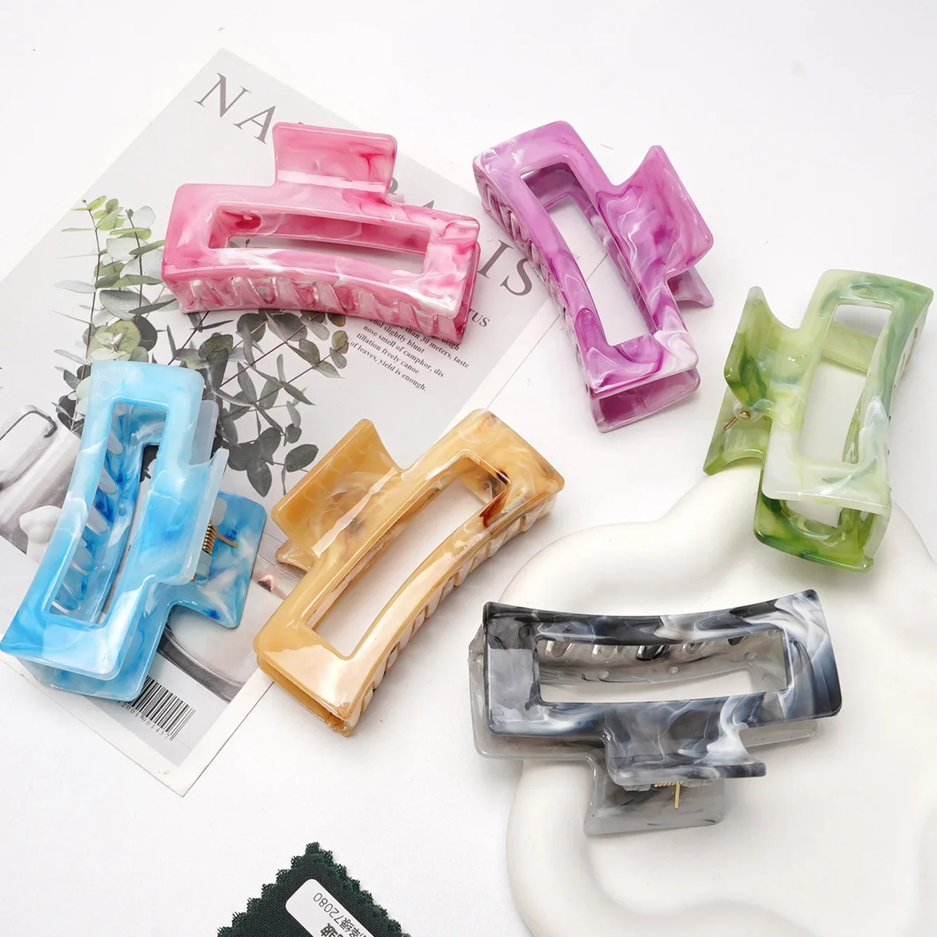 Рисунок 2 - Мраморные заколки для волос для густых волос