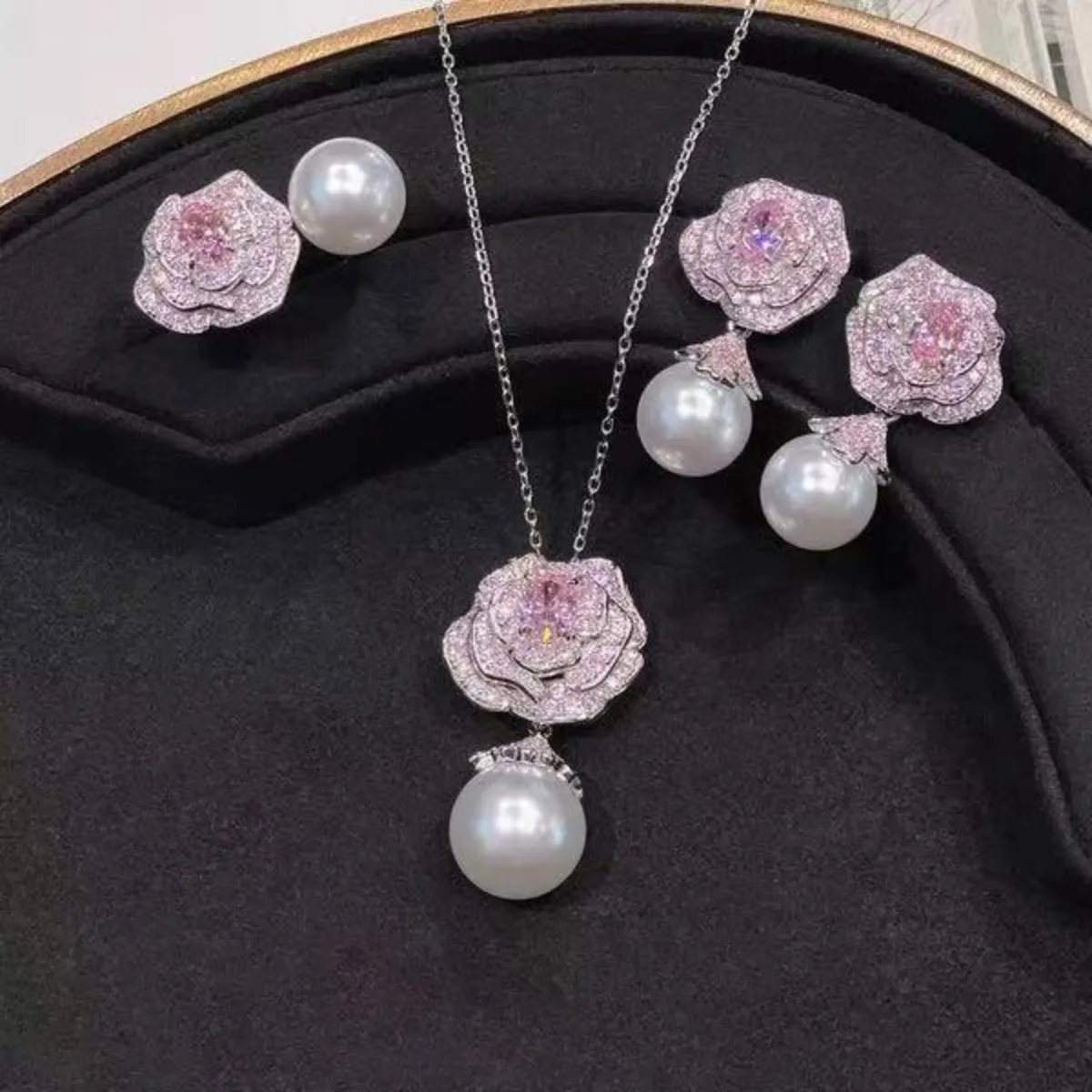 Luxury Pink Rose Flower White Pearl Women's Jewelry Accessories Set Fashion Wedding Jewelry Three-Piece Set Accessories
