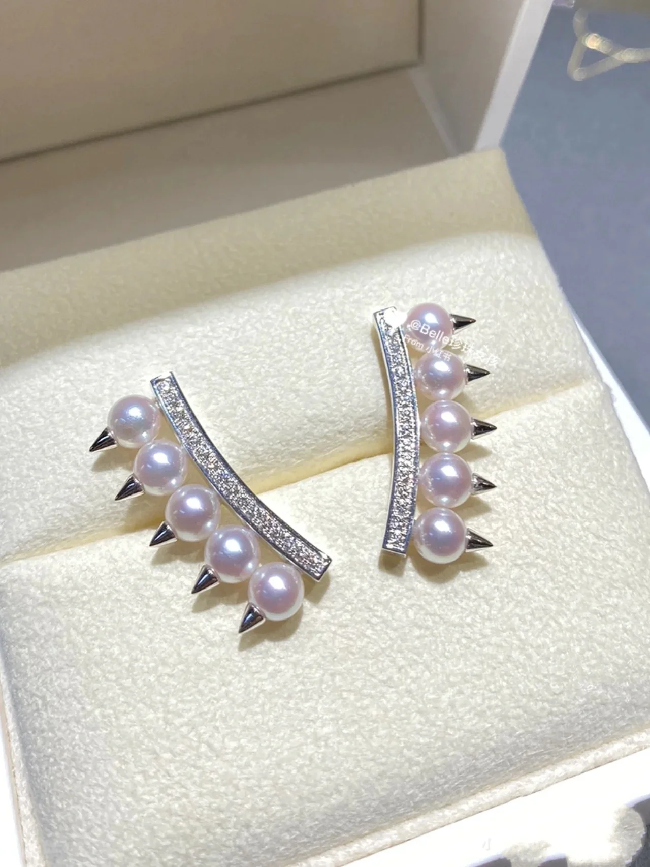 boucles-d'oreilles-clous-en-forme-de-cone-perle-design-etoile-bijoux-de-mode-decoration-a-pointes-acerees-accessoire-elegant