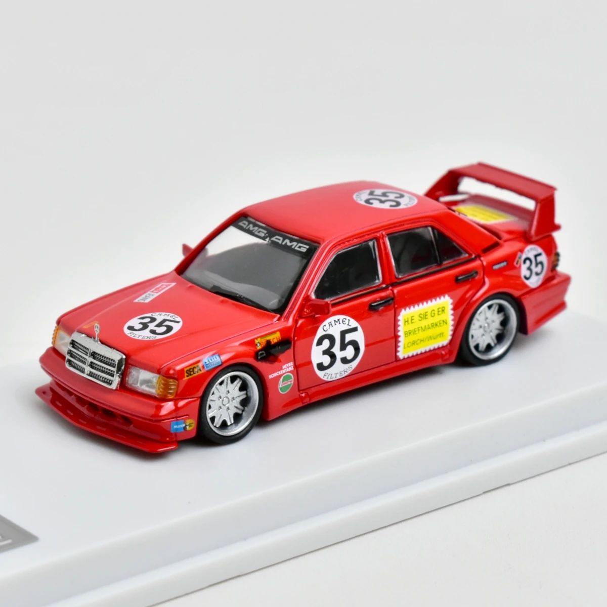 LMLF 1:64 190E W201 2.5-16 Evo Rood Varken 35 #   Gegoten modelauto