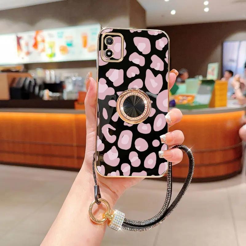 Diamond Strap Leopa…