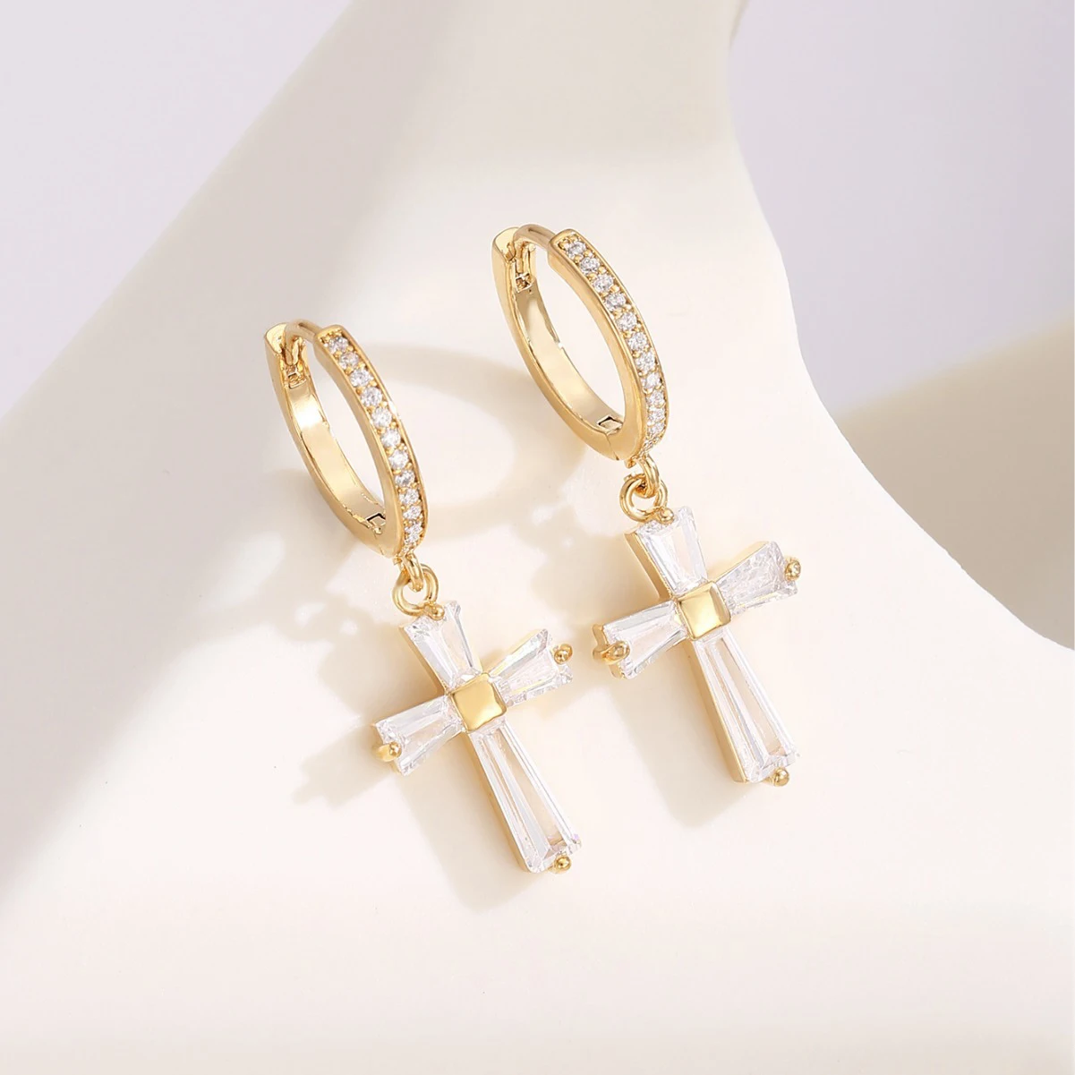 Exquisite High-end Cross Earrings from South Korea, Women's Niche, Simple Ear Buckle,Fashionable Jewelry, Birthday Gift