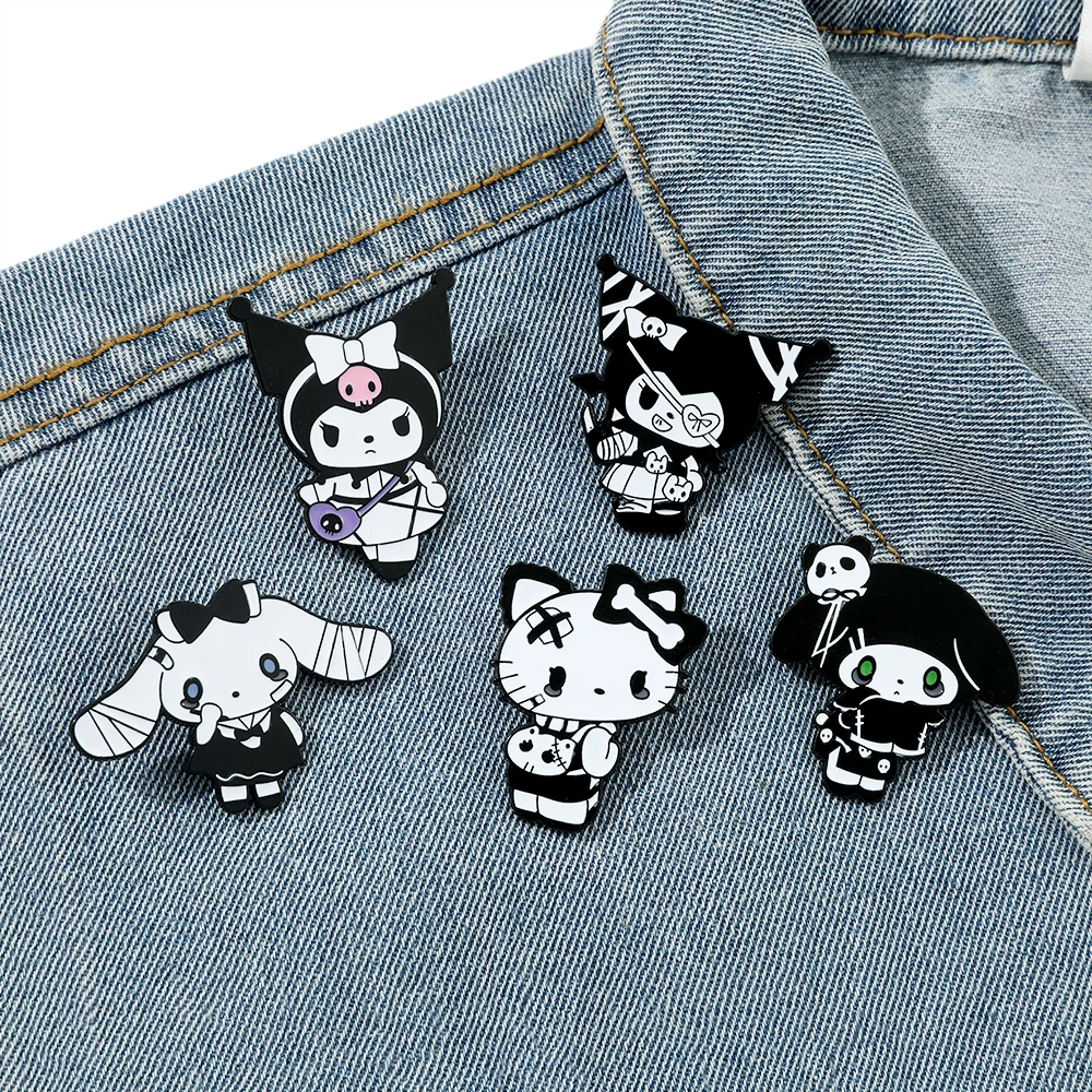 Sanrio Halloween Enamel Lapel Pins Gothic Style Hello Kitty Kuromi Brooch Kawaii My Melody Cinnamoroll Metal Badge for Backpack