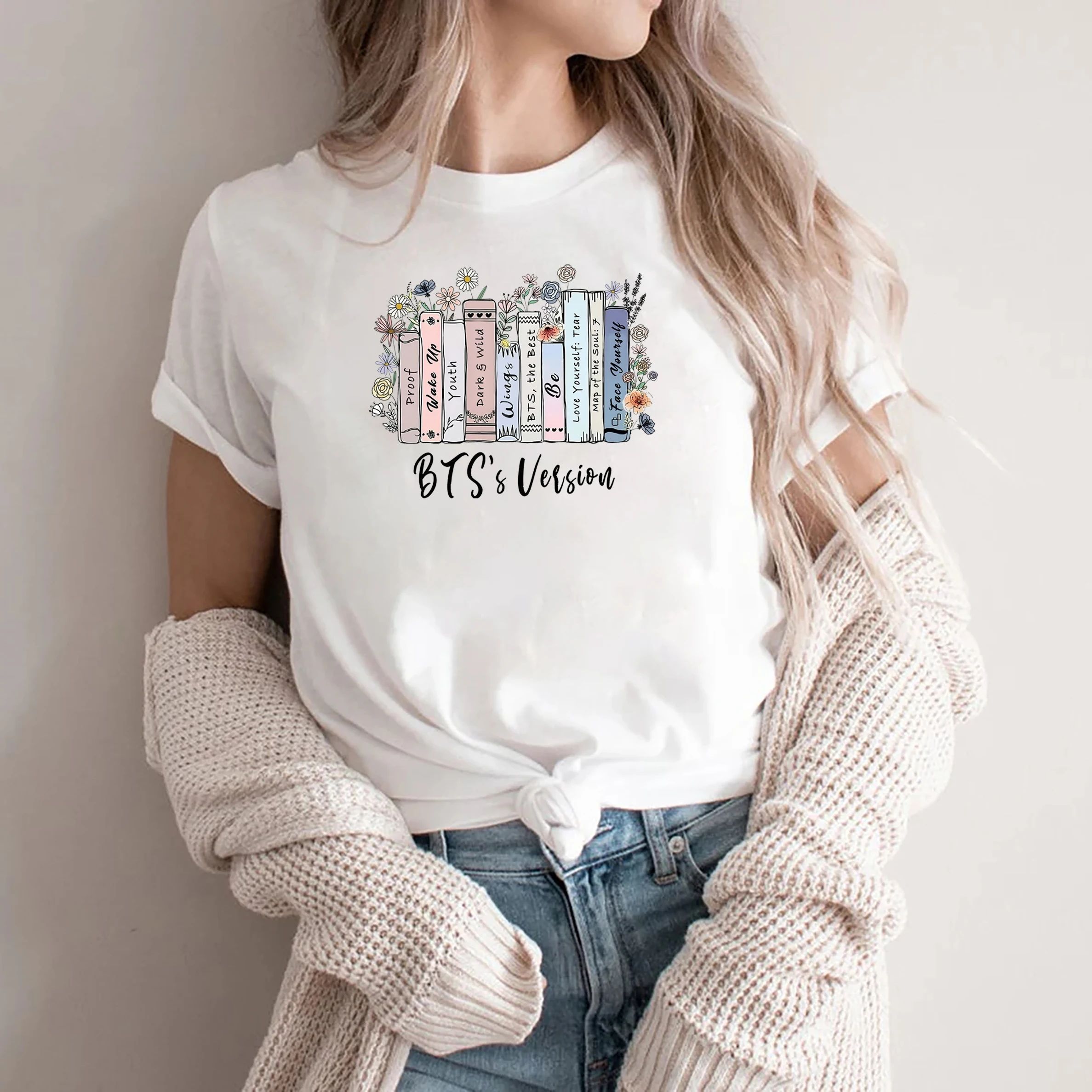 เสื้อลายกลุ่มอัลบั้มแนววินเทจสไตล์เกาหลีเสื้อกองทัพเสื้อ K-POP เสื้อยืดแนวเพลงป๊อปของผู้หญิงเสื้อกองทัพเสื้อ POP จินเกาหลี