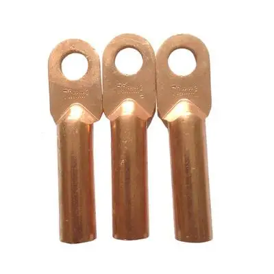 Macchina per la produzione di terminali a crimpare per capicorda in rame con collegamento automatico