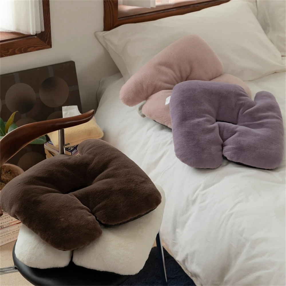 Winter Warm Plush Stuffed Sofa Seat Cushion Imitation Rabbit Fur Throw Pillow for Couch Plush Office Chair Mat Pillow Home Decor