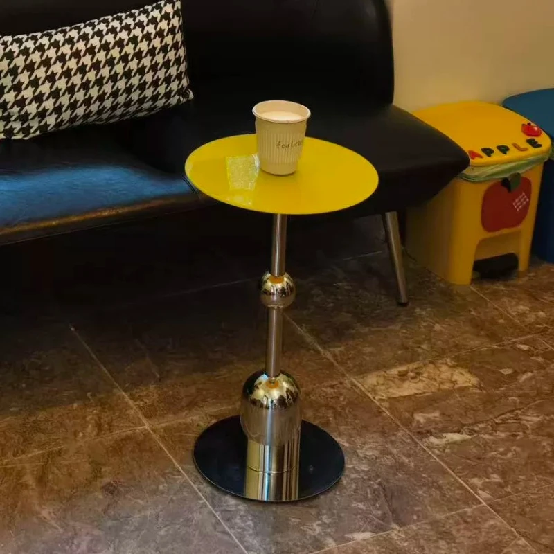 Floor Metal End Tables Modern Round French Style Sofa Side Table Corner Hall Mesita Auxiliar Wohnzimmer Space Saving Furniture