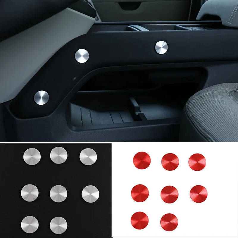 Screw decorative covers on both sides of the center console are For Land Rover Defender 20-23 aluminum alloy 8-piece set