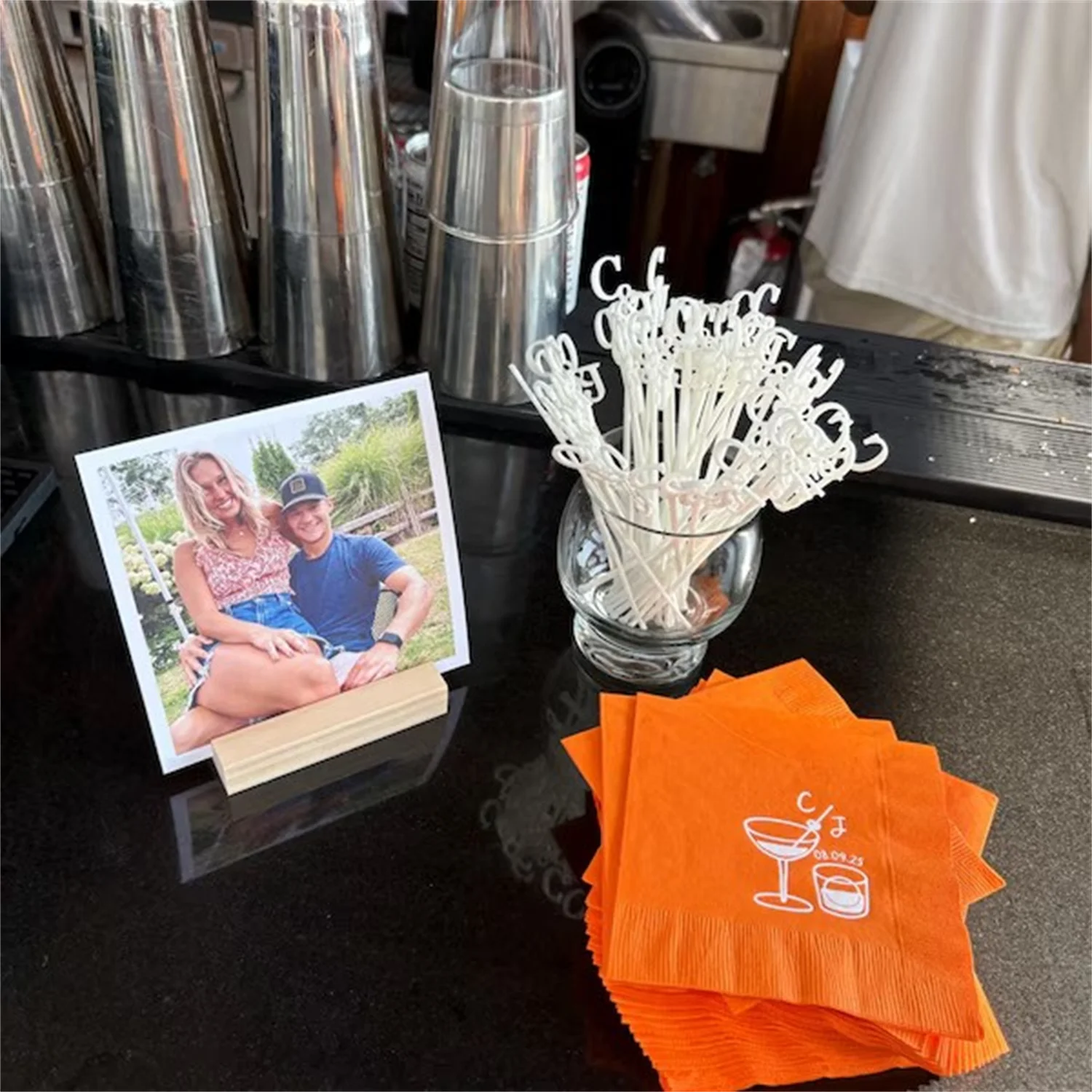 تخصيص الزفاف كوكتيل النمامون إلكتروني قطع كوكتيل أفرط العصي ديكور للطاولات شخصية الاكريليك حزب شرب النمامون