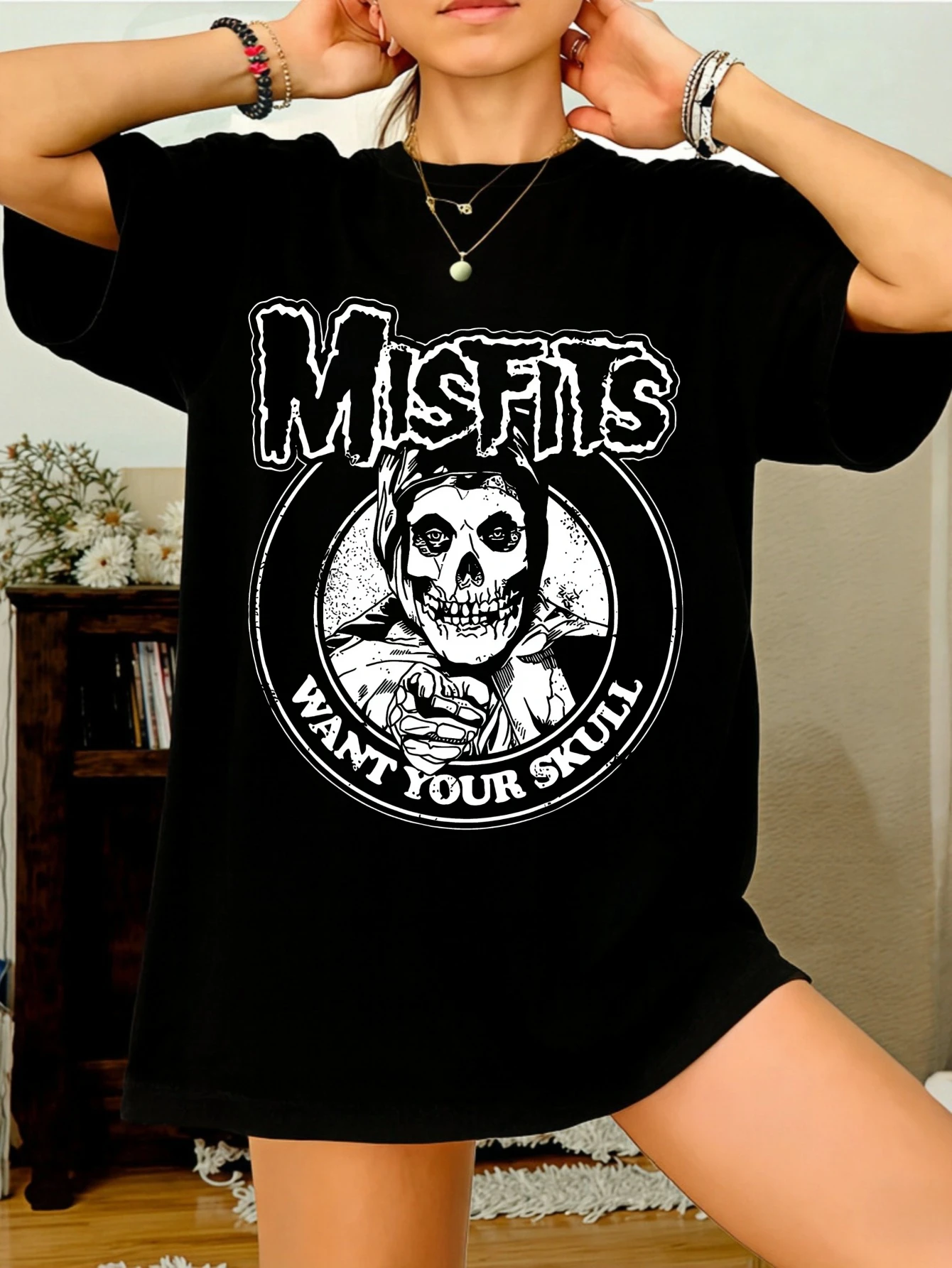 

Womens Short Sleeve T Shirt Misfits Skull Graphic Printed Oversized Cotton Vintage Streetwear Summer Casual Tshirt Gift for Her