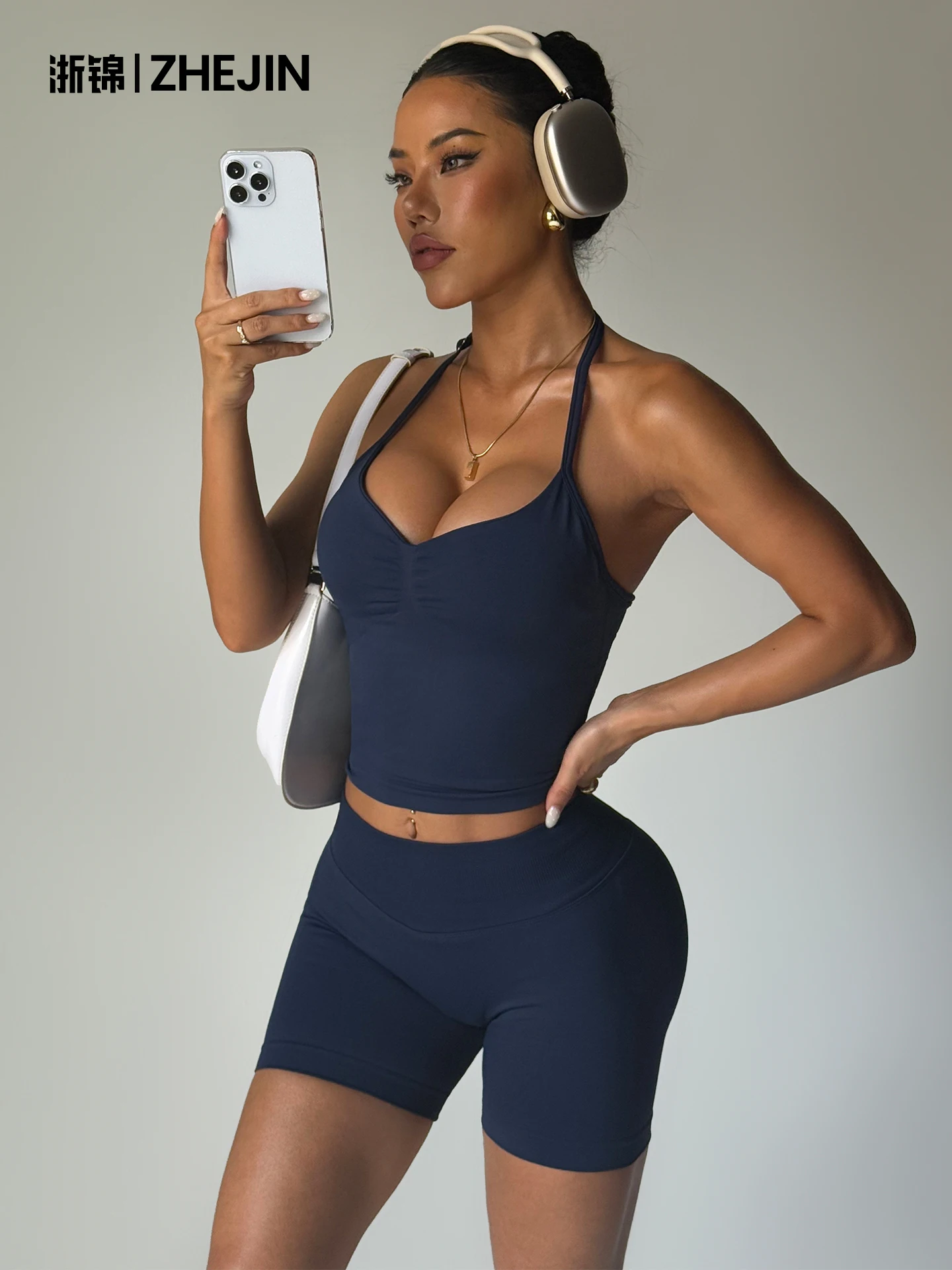 Seamless Halter Neck Sports Bra Women Ruched V Neck Yoga Crop Top Padded Gym Workout Tank Top Sexy Backless Fitness Activewear