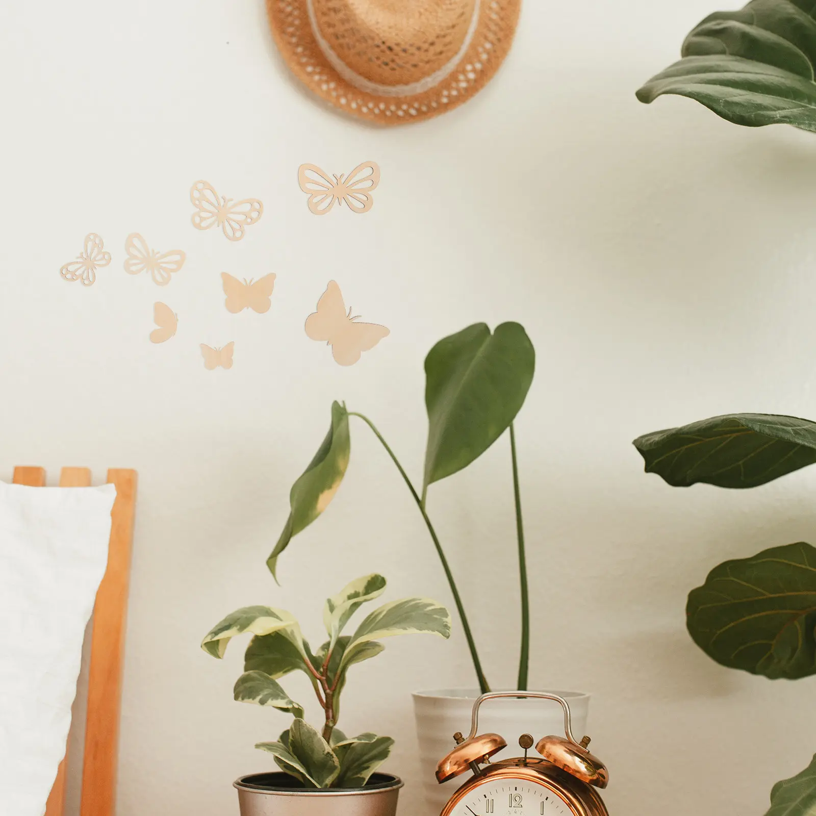 16Pcs Butterfly Wall Stickers Decorative Wooden Cutouts Unfinished Wood DIY Craft Pieces Nursery Room Hanging Decorations