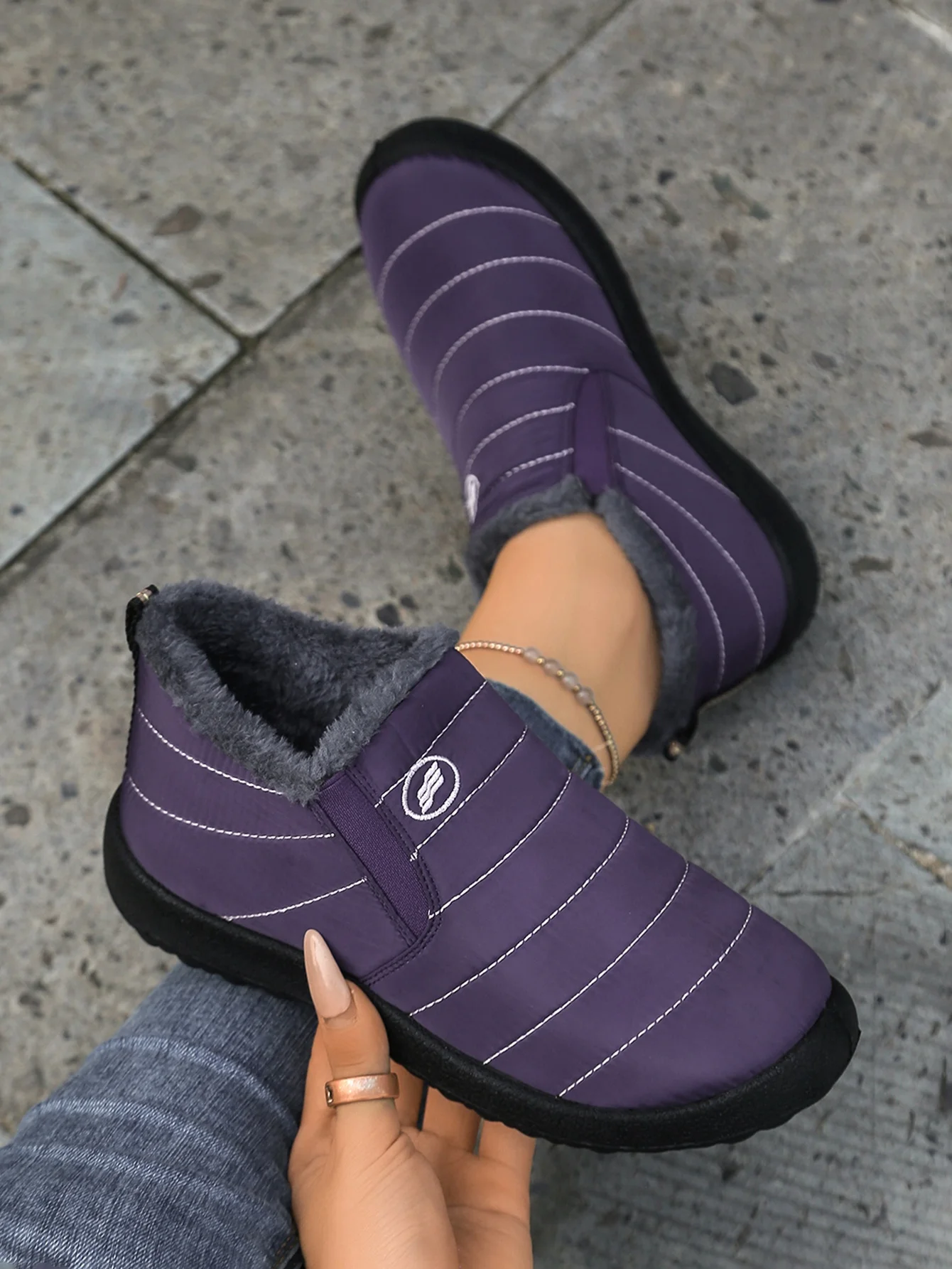 Damen-Winterstiefel 2025: Neue wasserdichte Plüsch-Schneestiefel für Damen – Warmhaltend, im Angebot mit kostenlosem Versand – Detail 24