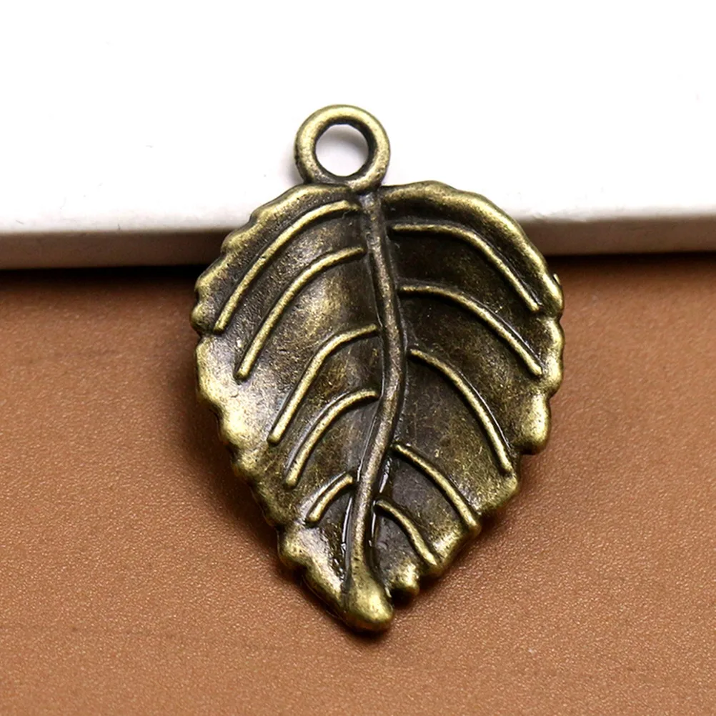 20Pcs Fine Workmanship Leaf Design Alloy Charms Ideal for DIY Necklace Bracelet Keyring Anklet Scrapbooking Cosplay Costume