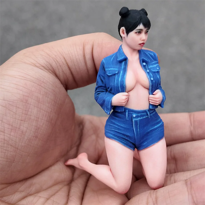 

3D-печатный миниатюрный комплект: джинсовая рубашка и шорты (1/12, 1/16, 1/18) для девочек, для моделей, украшения рабочего стола, реквизита для фотосъемки