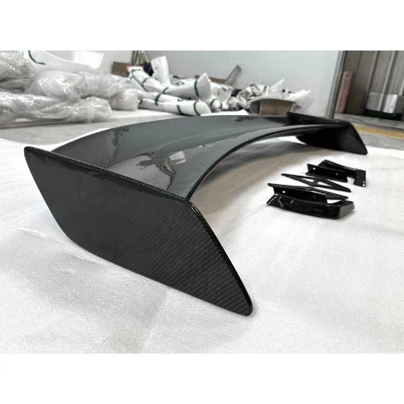 High Quality Carbon Fiber Rear Wing Spoiler